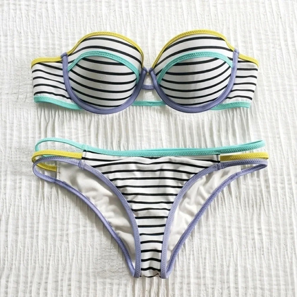 Victoria's Secret Swim BIKINI Bandeau 32B XS Black White Colorblock Striped 84Z - Picture 1 of 11